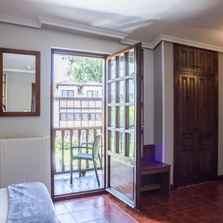 Capriccio * サンティリャーナ・デル・マル